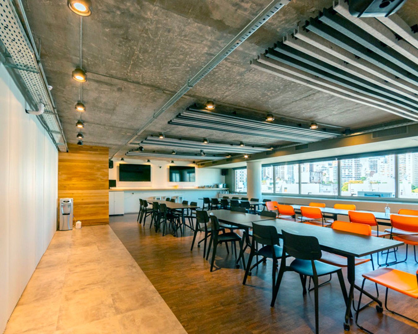 InterieurForma_Productos_interieur forma-mesas y escritorios-mesas multiproposito-profession-72dpi-05