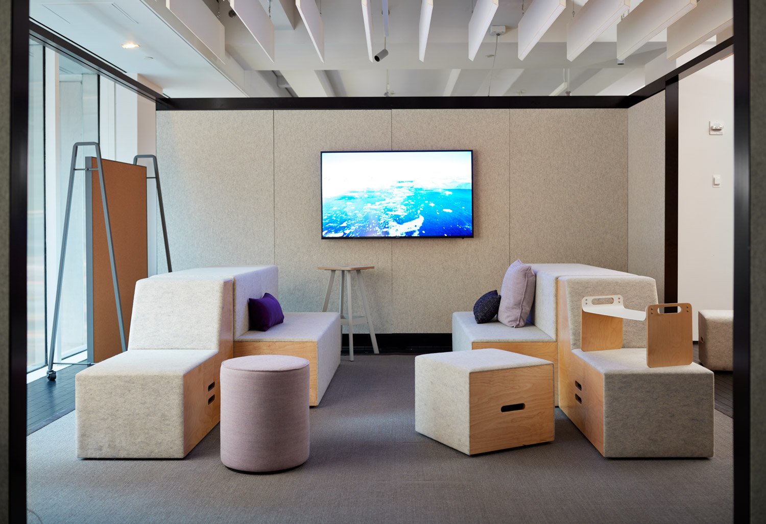 InterieurForma_Productos_knoll-accesorios-otros accesorios-Rockwell Unscripted pizarra comunicacional-09